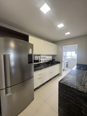 Apartamento Mobiliado Para Locação No Centro