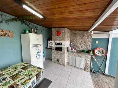 Casa Mobiliada à Venda Em Uvaranas
