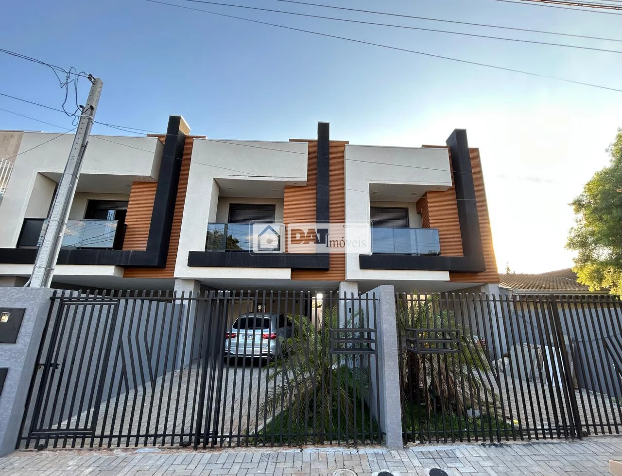 Sobrado Em Oficinas