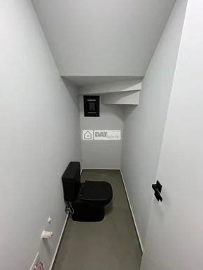 Sobrado Em Oficinas