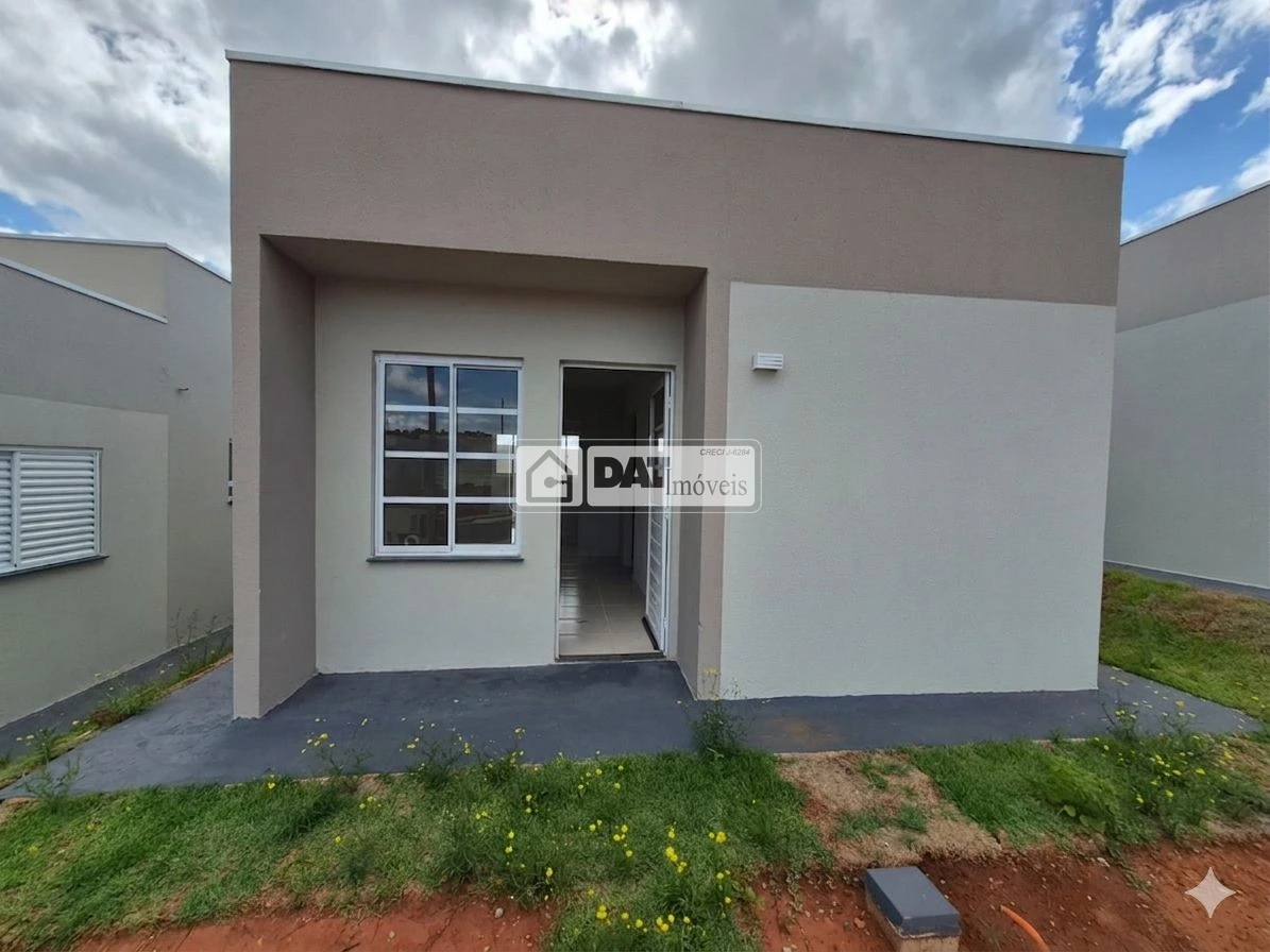 Casa Para Locação No Bairro Neves