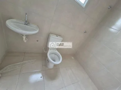 Casa Para Locação No Bairro Neves