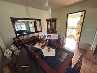 Casa Semimobiliada à Venda No Colônia Dona Luiza