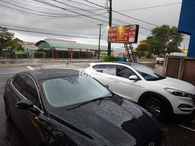 Sala Comercial Em Uvaranas