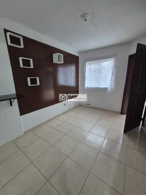 Casa Para Locação No Bairro Contorno