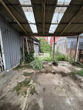 <strong>Terreno á venda no bairro Uvaranas</strong>