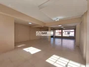 <strong>Sala comercial em Órfãs</strong>