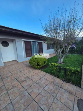 Casa à Venda Em órfãs
