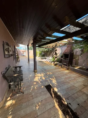 Casa Em Uvaranas