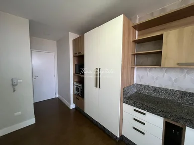 Edifício Renoir - Apartamento Semimobiliado - Centro