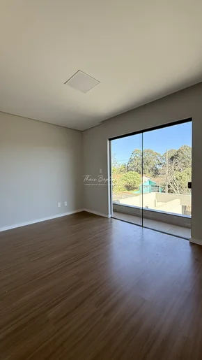 Sobrado á Venda  - Orfãs