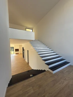 Condominio Vale Dos Vinhedos - Sobrado à Venda - Oficinas