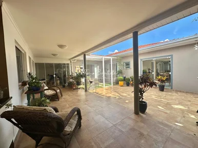 Casa à Venda - Jardim América
