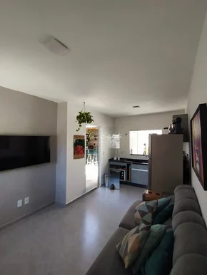 Casa à Venda - Uvaranas