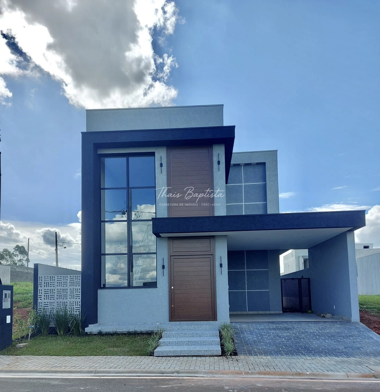 Sobrado à Venda - Condomínio Reserva Ecoville - Contorno