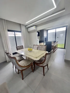 Sobrado à Venda - Condomínio Reserva Ecoville - Contorno