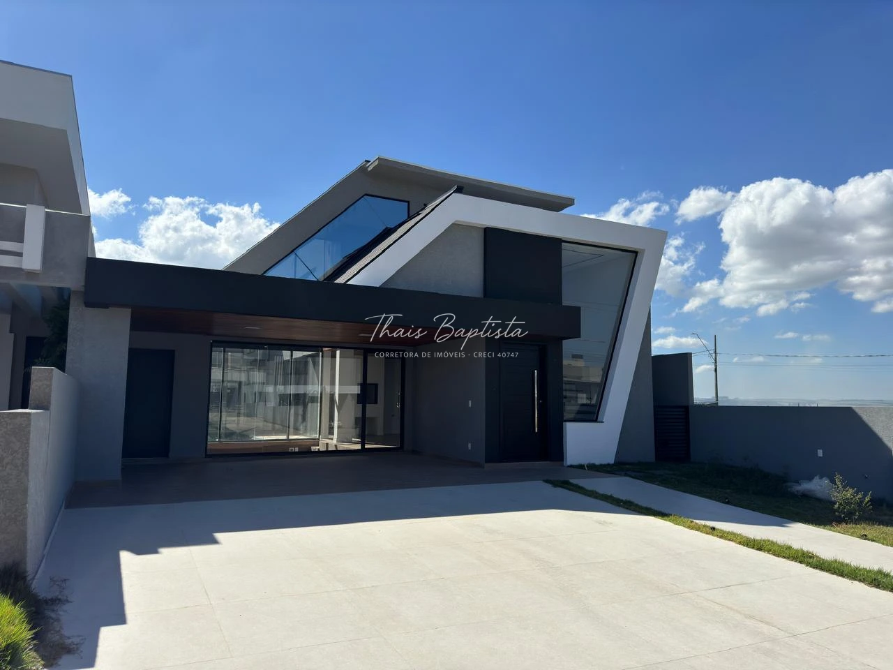 Condomínio Fontana Di Trevi - Sobrado à Venda - Jd Carvalho