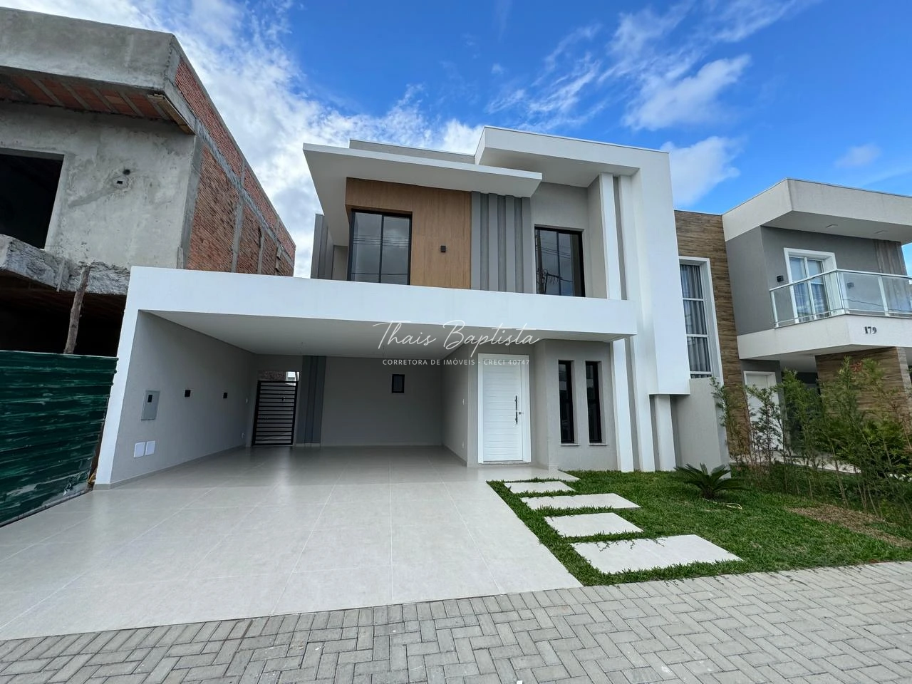 Condomínio Paysage Doman - Sobrado à Venda - Cará Cará