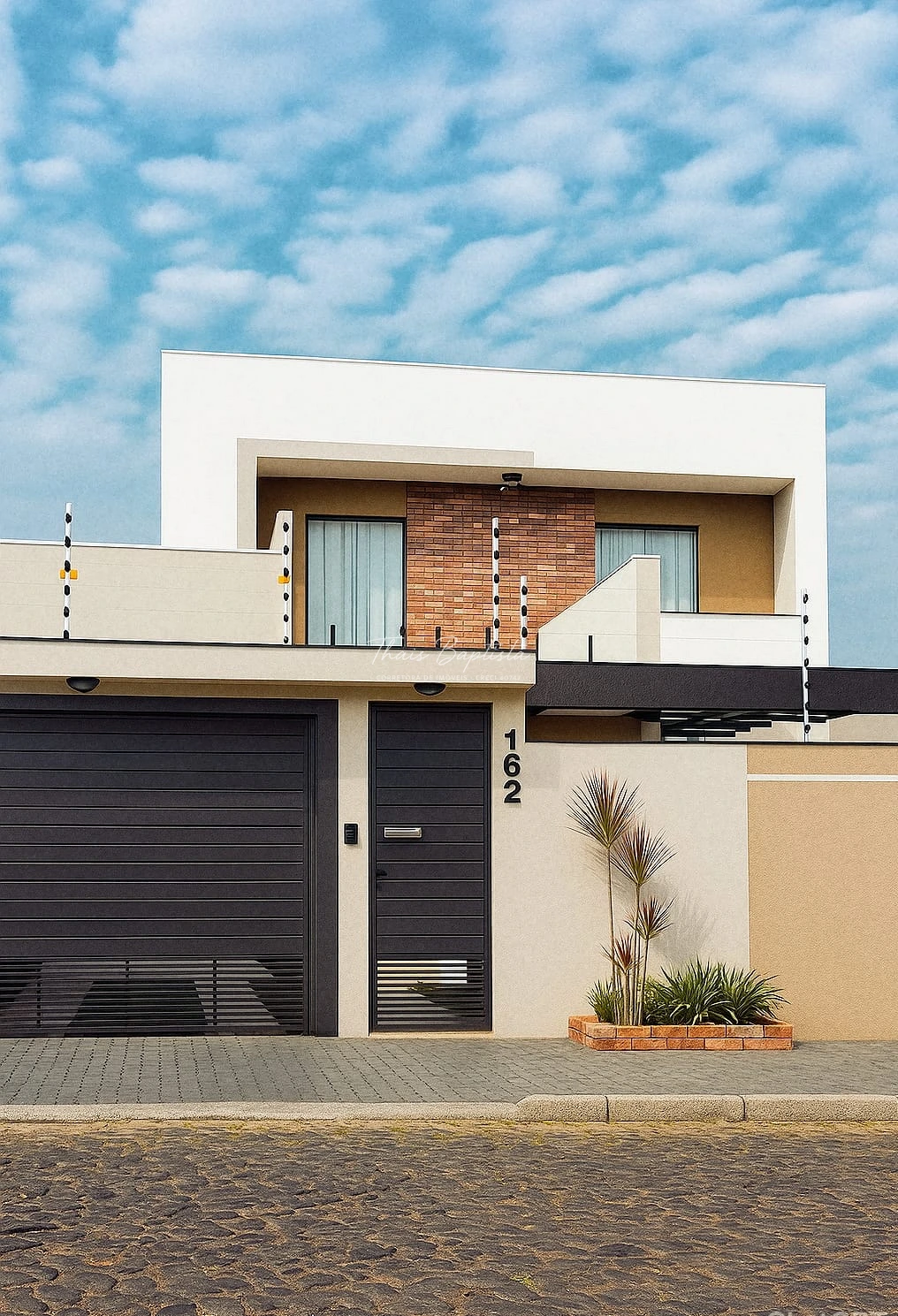 Sobrado à Venda  - Uvaranas