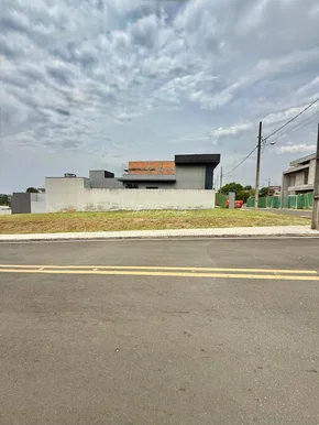 Condomínio Ecoville - Terreno De Esquina à Venda - Contorno