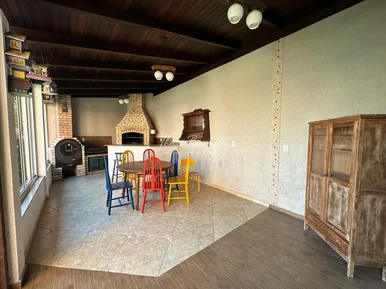 Condomínio Royal Park - Casa Térrea à Venda - Orfãs