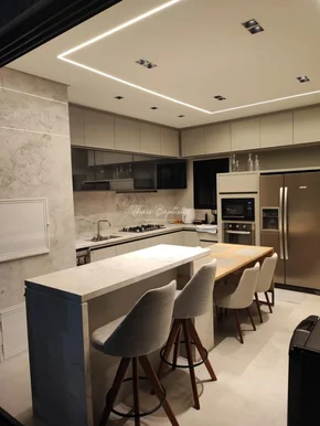 Condomínio Ecoville - Casa Mobiliada à Venda - Contorno