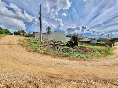 Terreno De Esquina - à Venda - Prox. Ao Lago De Olarias