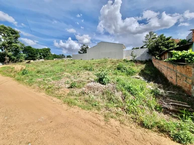 Terreno De Esquina - à Venda - Prox. Ao Lago De Olarias