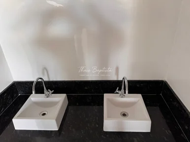 Barracão à Venda E Locação - Centro