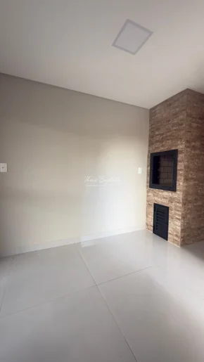 Sobrado Médio Padrão 3 Suítes à Venda - Jardim Carvalho