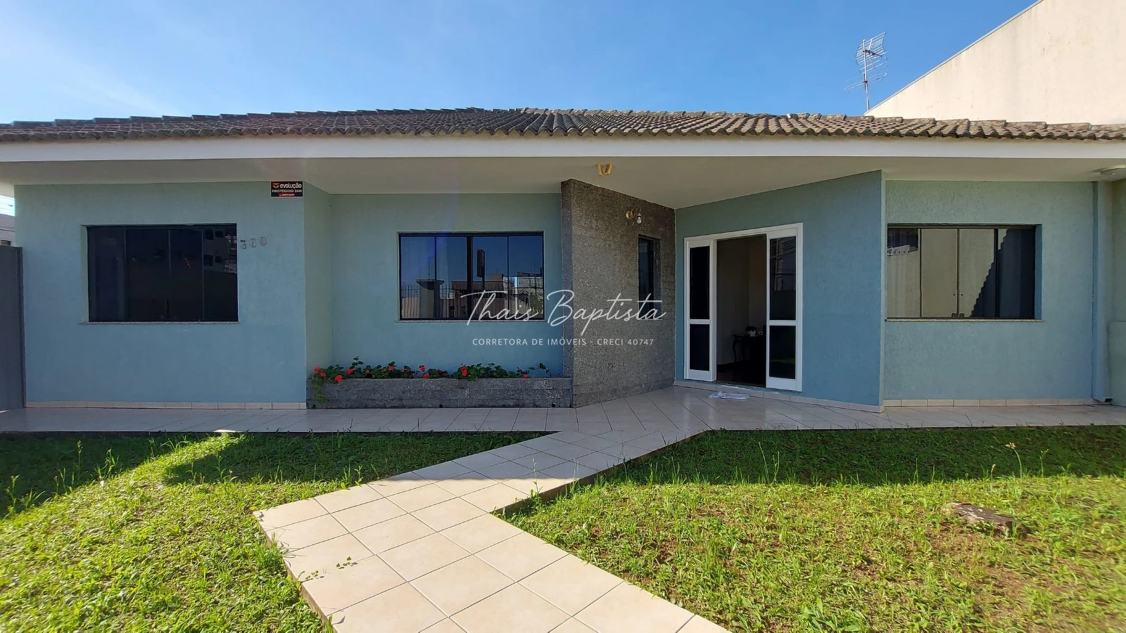 Casa De Esquina Comercial/residencial - à Venda - Estrela