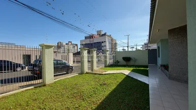 Casa De Esquina Comercial/residencial - à Venda - Estrela