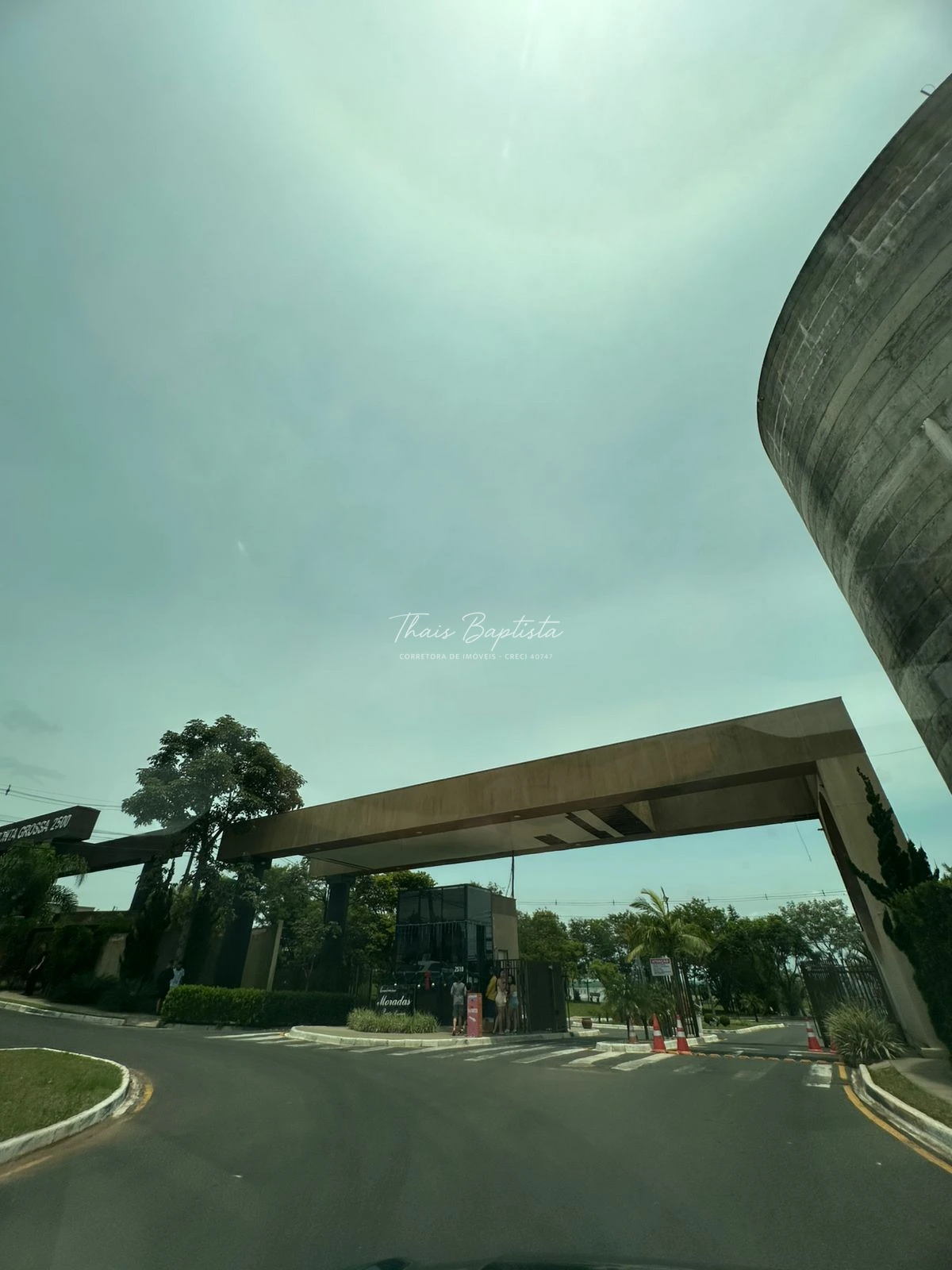 Condomínio Moradas - Casa Mobiliada à Venda