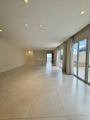 Condomínio Lá Defense - Sobrado à Venda E Locação