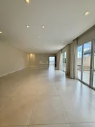 <strong>CONDOMÍNIO LÁ DEFENSE - SOBRADO À VENDA E LOCAÇÃO</strong>