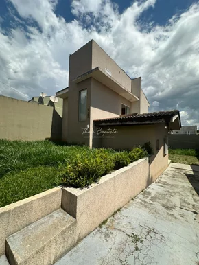 Sobrado Padrão á Venda - Jardim Gianna