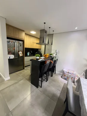 Apartamento à Venda - Edifício Rembrandt - Centro