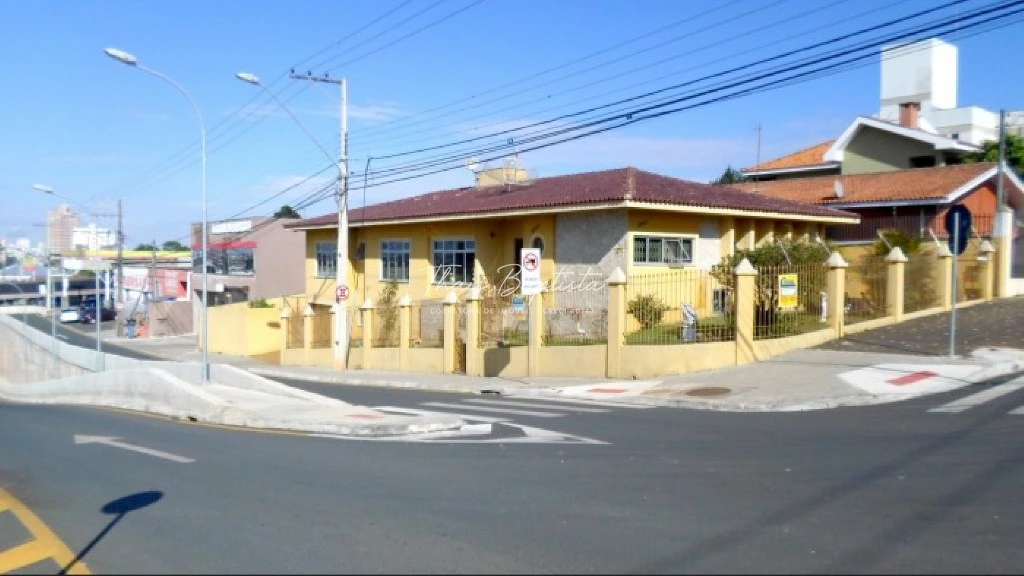 Casa De Esquina Comercial/residencial à Venda - Nova Russia