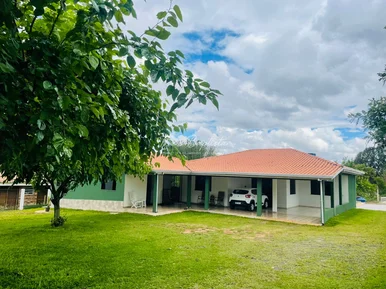 Chácara à Venda - Colônia Santa Maria