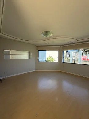 Casa Térrea à Venda - Jardim Carvalho