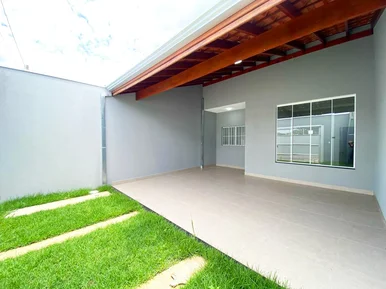 <strong>Casa com 3 dormitórios sendo 1 suite á venda no Jd. Boer II</strong>