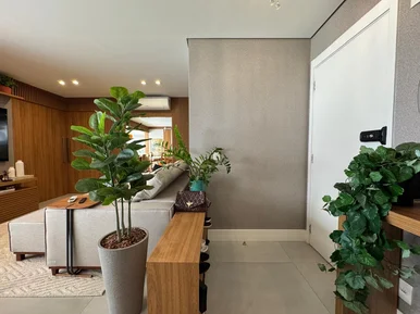 <strong>Apartamento Padrão</strong>&nbsp;<small>(3 dormit&oacute;rios sendo 3 su&iacute;tes)</small>