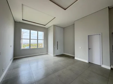 <strong>Casa em Condomínio</strong>&nbsp;<small>(3 dormit&oacute;rios sendo 3 su&iacute;tes)</small>