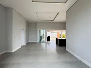 <strong>Casa em Condomínio</strong>&nbsp;<small>(3 dormit&oacute;rios sendo 3 su&iacute;tes)</small>