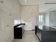 <strong>Casa em Condomínio</strong>&nbsp;<small>(3 dormit&oacute;rios sendo 3 su&iacute;tes)</small>