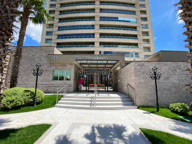 <strong></strong>&nbsp;<small>(4 dormit&oacute;rios sendo 3 su&iacute;tes)</small>