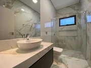 <strong></strong>&nbsp;<small>(3 dormit&oacute;rios sendo 1 su&iacute;te)</small>