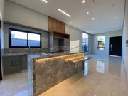 <strong></strong>&nbsp;<small>(3 dormit&oacute;rios sendo 1 su&iacute;te)</small>