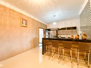 <strong></strong>&nbsp;<small>(2 dormit&oacute;rios sendo 1 su&iacute;te)</small>