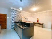 <strong></strong>&nbsp;<small>(2 dormit&oacute;rios sendo 1 su&iacute;te)</small>